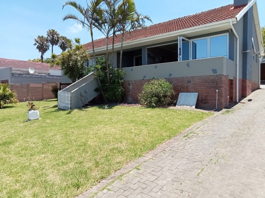 3 Bedroom Property for Sale in Sunnyridge Eastern Cape